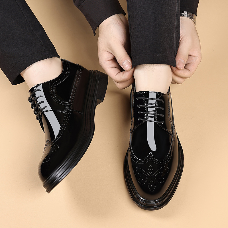 メンズ パテントレザー ブローグ ドレスシューズ レースアッ - Oxford Brogue Leather のレビューと価格