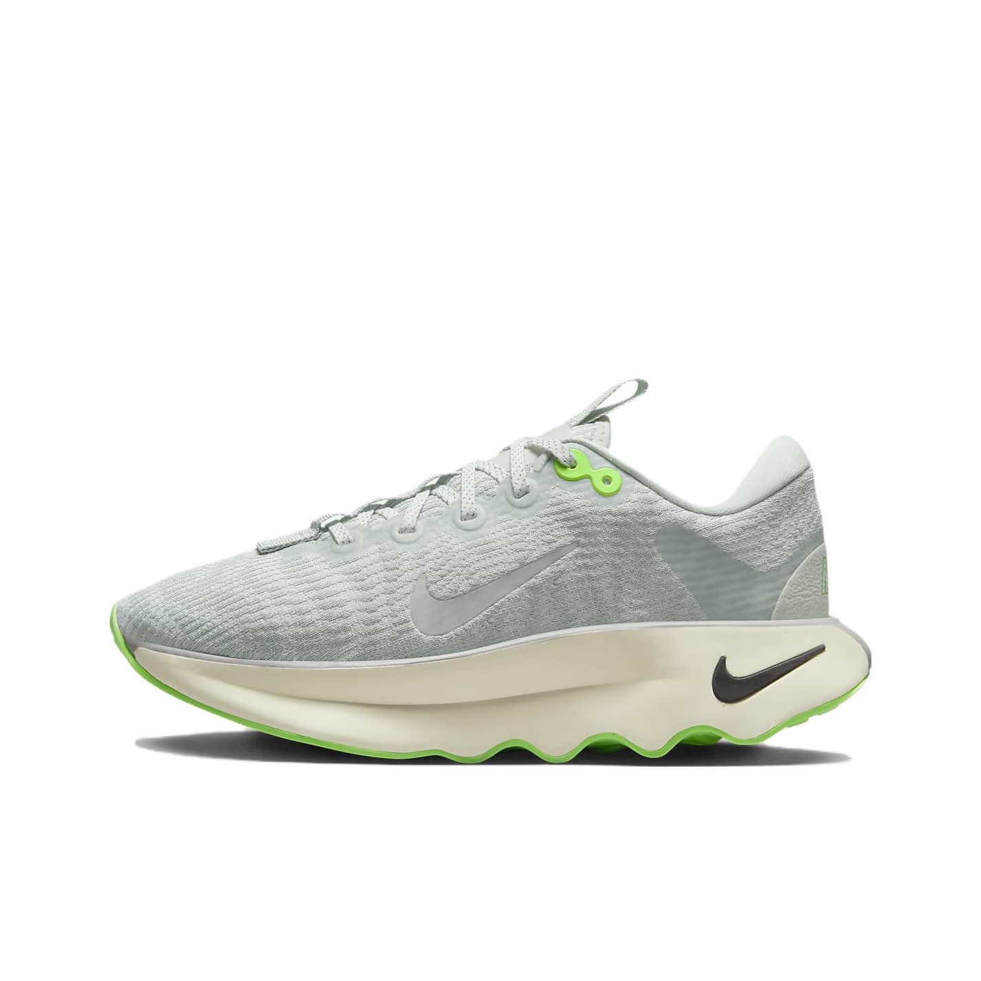 ナイキ モティバ コンフォート ロートップ ウォーキングシュ - Men'S Shoes Low Top のレビューと価格
