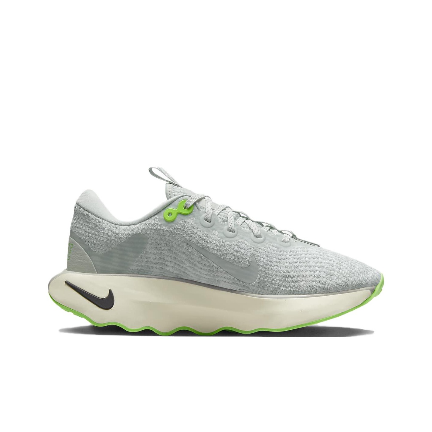 ナイキ モティバ コンフォート ロートップ ウォーキングシュ - Men'S Shoes Low Top のレビューと価格