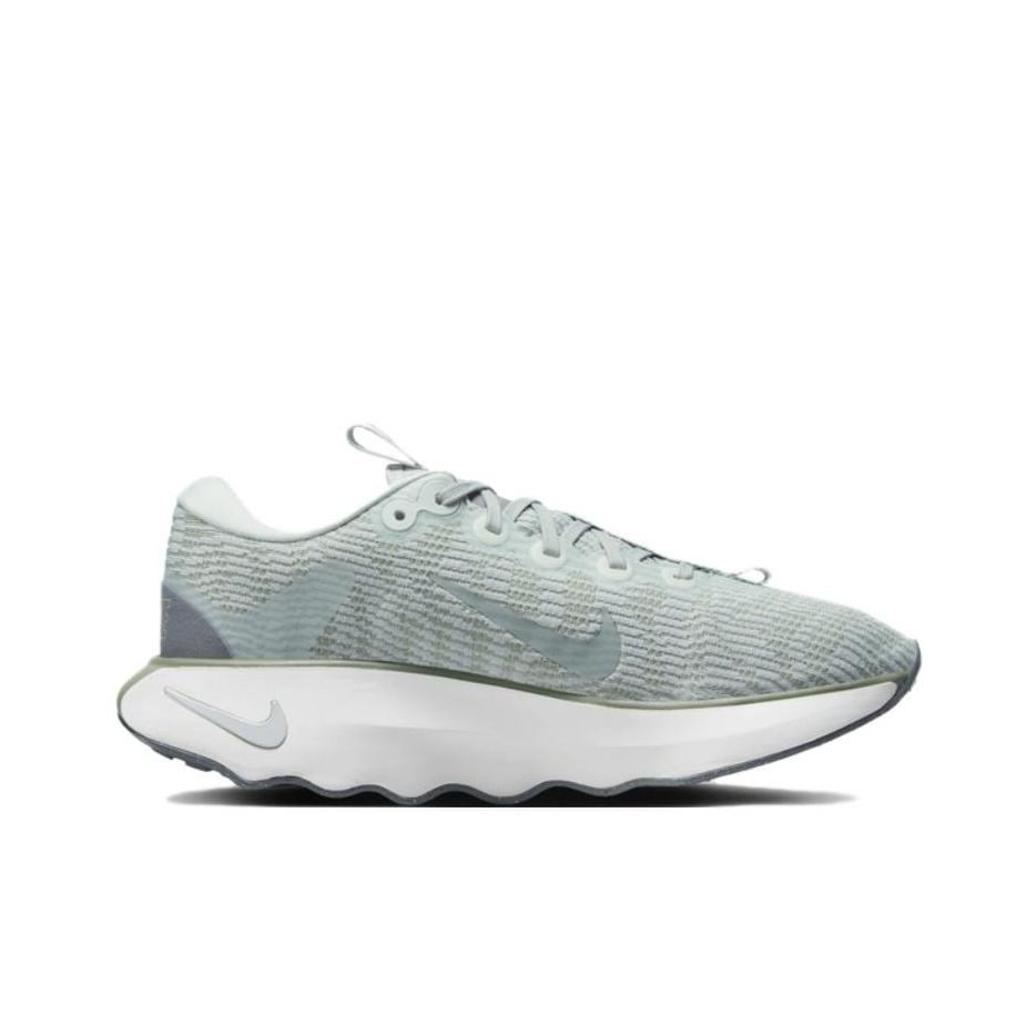 ナイキ モティバ ロートップ ウォーキングシューズ レディー - Men Shoes Nike のレビューと価格