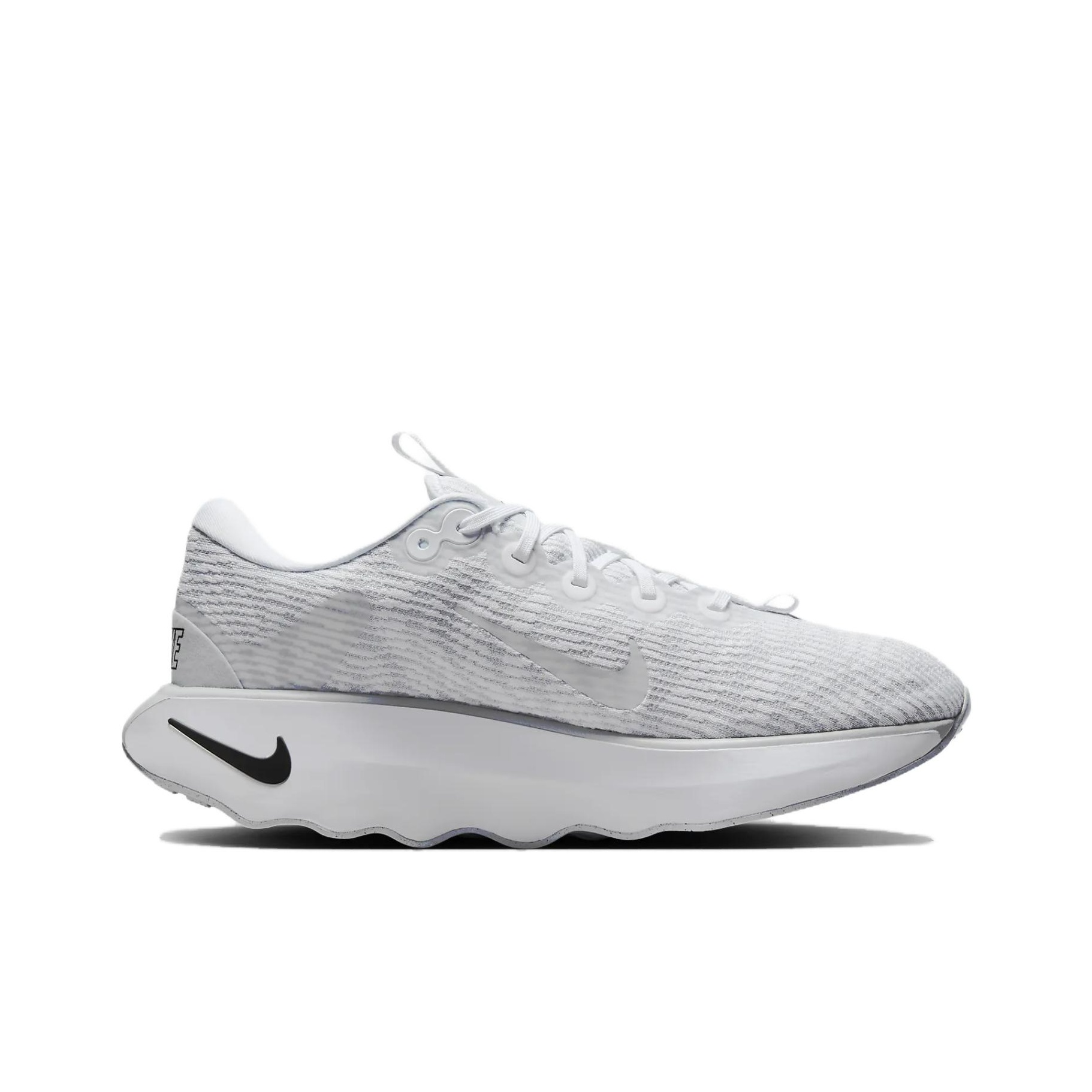 ナイキ モティバ ウォーキングシューズ メンズ ロートップ  - Men Shoes Nike のレビューと価格