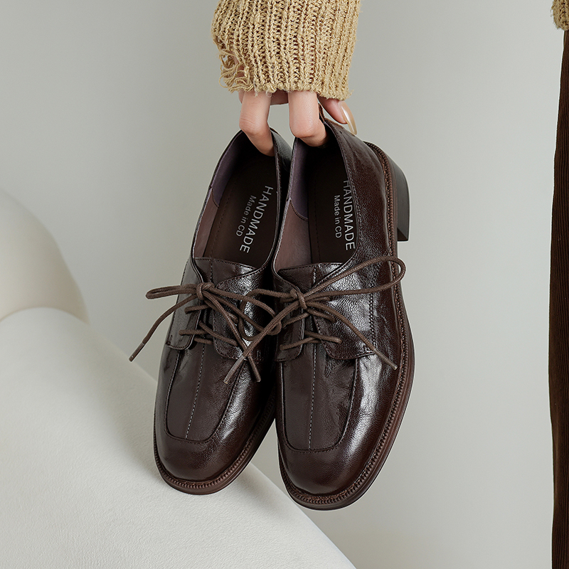 EAGSITY 牛革製レディースシューズ オックスフォード  - Oxford Brogue Leather のレビューと価格